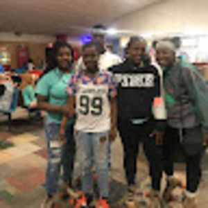 Meet your Posher, Markos